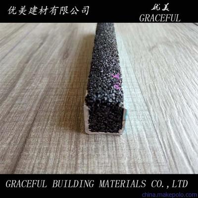 新款金剛砂防滑條性能特點(diǎn)及其在平條坡道中的應(yīng)用與建筑材料技術(shù)開發(fā)趨勢(shì)